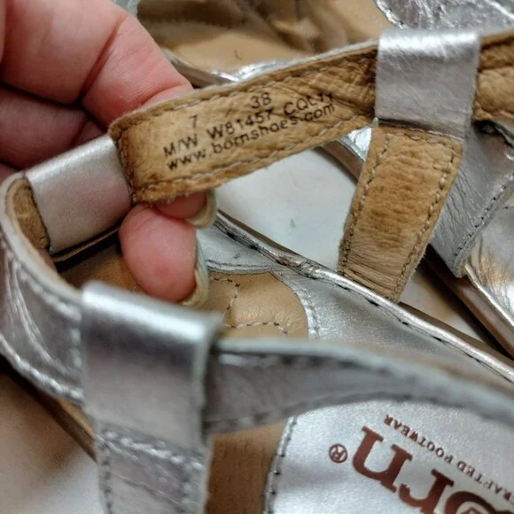 Børn Metallic Silver Strappy Flat Sandals - Picture 2 of 5